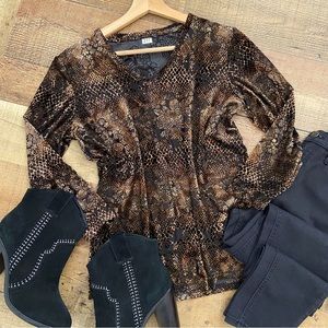 Snakeprint Burnout Blouse 💛 So Pretty
